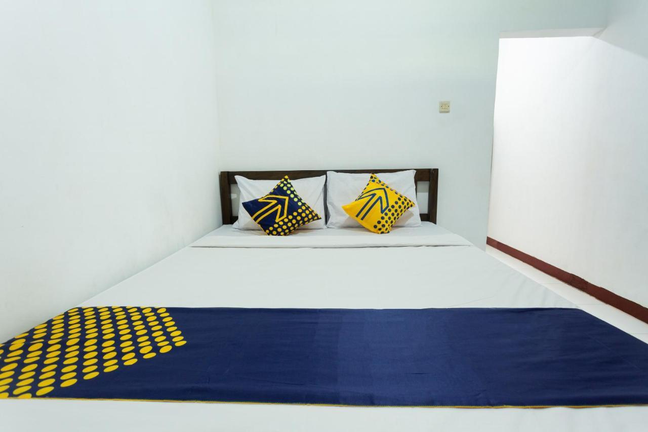 Spot On 1879 Lendang Homestay Mangsit Exterior foto